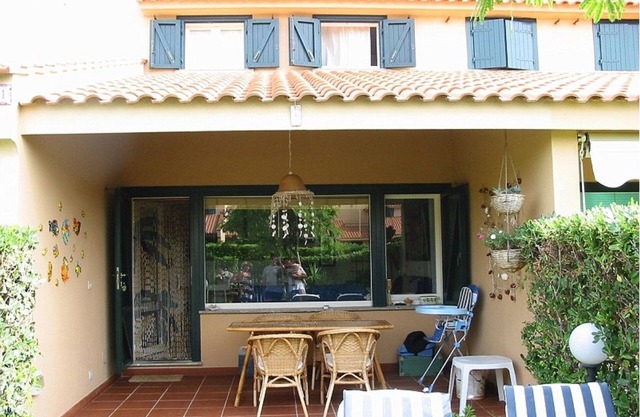 Casa unifamiliar en una residencia en la Maremma, con playa privada