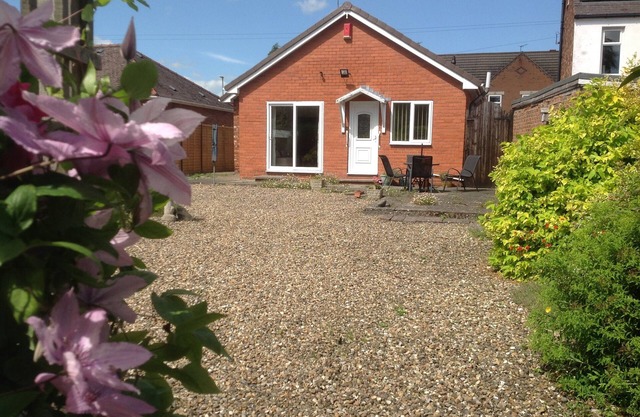 Independiente gran ubicación central de Bungalow Beverley para Hull Ciudad de la Cultura 2017