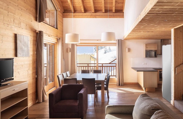 Detached chalet for 10 persons in Flaine
