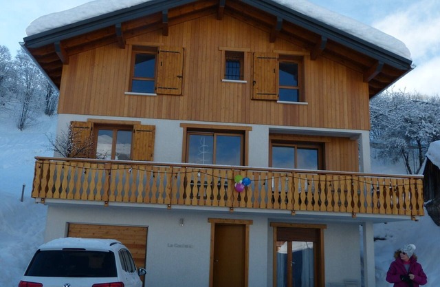 Detached chalet in the heart of the three valleys, largest ski area in the world