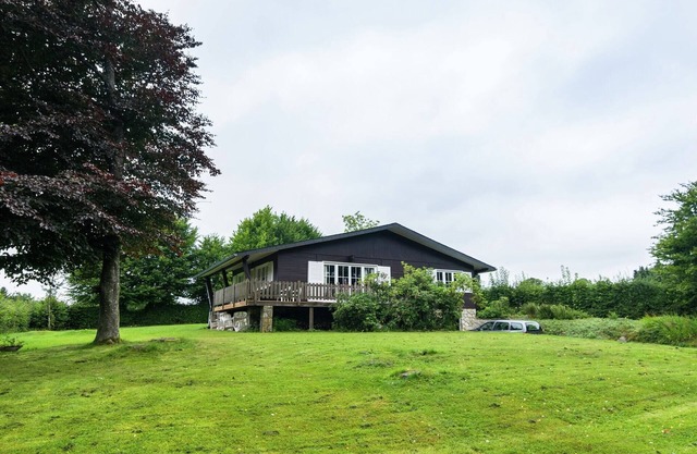 Cómodo chalet con jardín cerca del lago en Bütgenbach