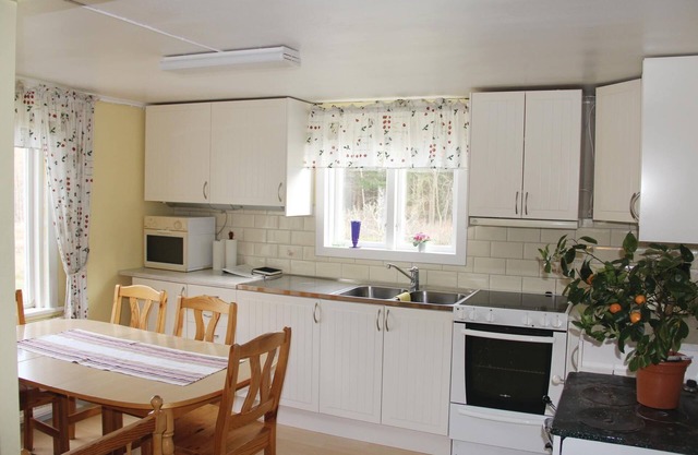 Alojamiento de 3 habitaciones en Rödeby