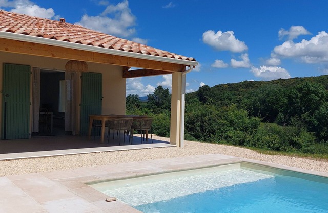 Detached house with view & pool