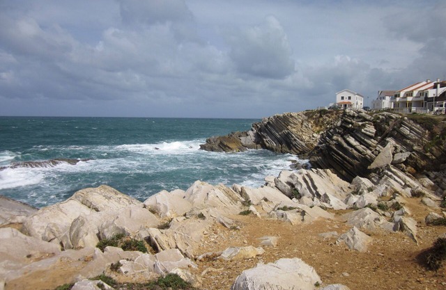 Detached luxury villa with amazing heated pool close to Obidos Lagoon & beaches