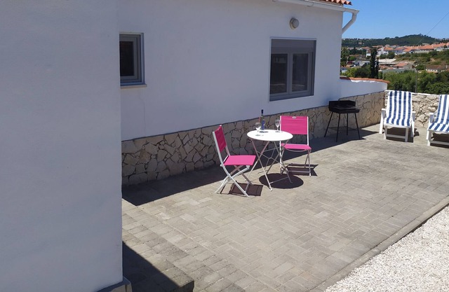 Casa de campo independiente de una habitación con estacionamiento privado