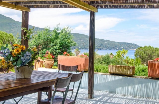 Villa independiente a 50 metros del mar