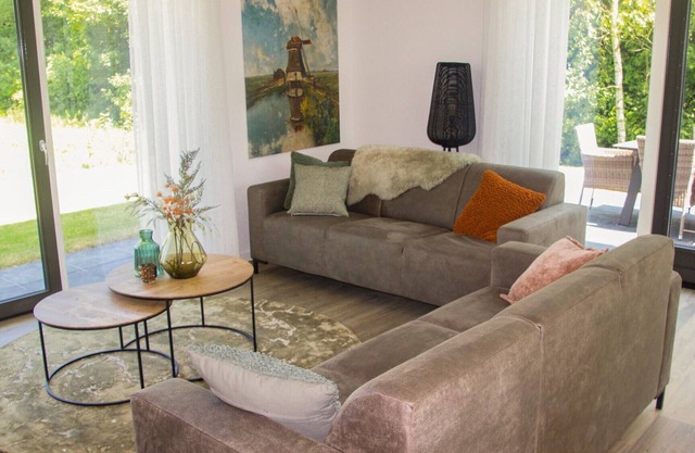 Detached villa for 8 people with sauna and hot tub