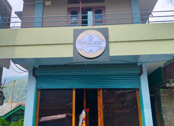 Dewachen Homestay and restaurant