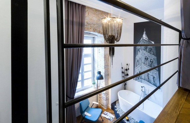 DeZign Apartments