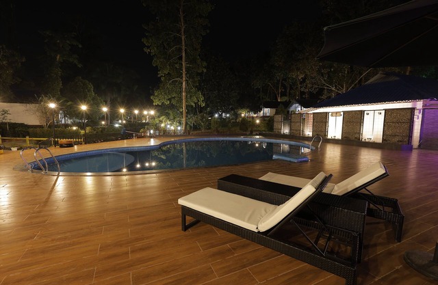 Dhanshree Resort