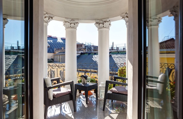 Dharma Luxury Hotel