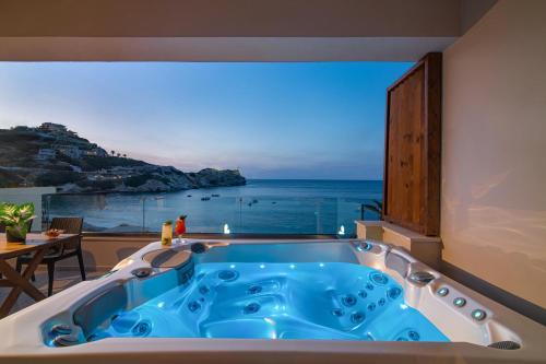 Diamanti Residence Beachfront Red suite-Ligaria