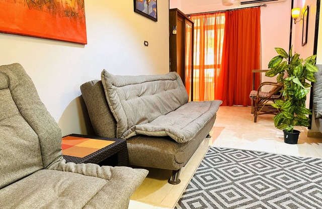 Diamante Arabia. Vista a la piscina. Lugar de vacaciones perfecto para usted y su familia