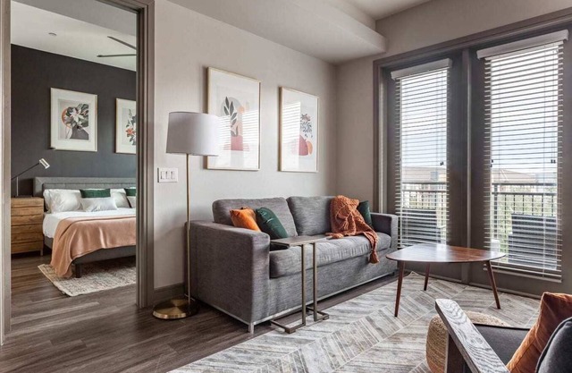 Diamond at Kenzie - Modern 2-Bedroom, North Austin