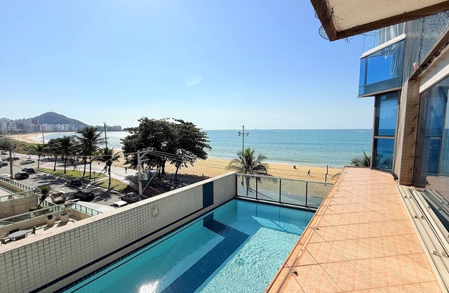 Diamond Beach