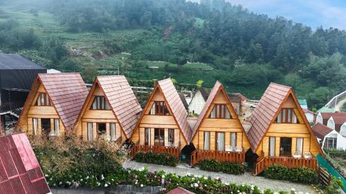 Diamond Cabin House