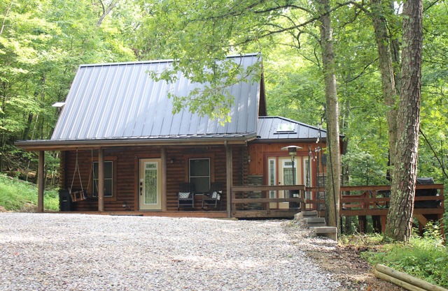 Diamond Creek Cabin - Sleeps up to 6