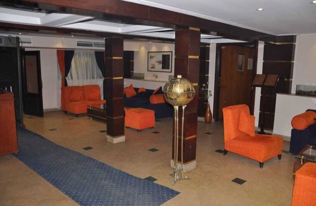 Cruiser Diamond Hotel