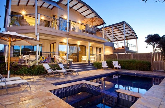 Diamond View