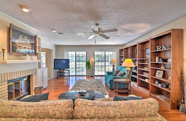 ¡NUEVO! Diamondhead casa cerca de Bay St. Louis / Beach Blvd
