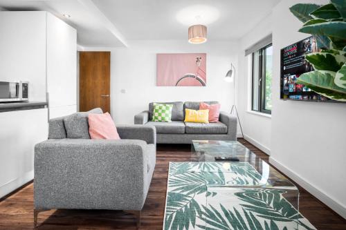 Digbeth 2 Bedroom Apartment - Top Rated - Birmingham City Centre - 3001F