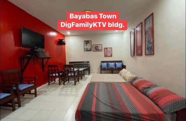 DigFamilyApartment Suite Room with toilet in Bayabas near Tandag City