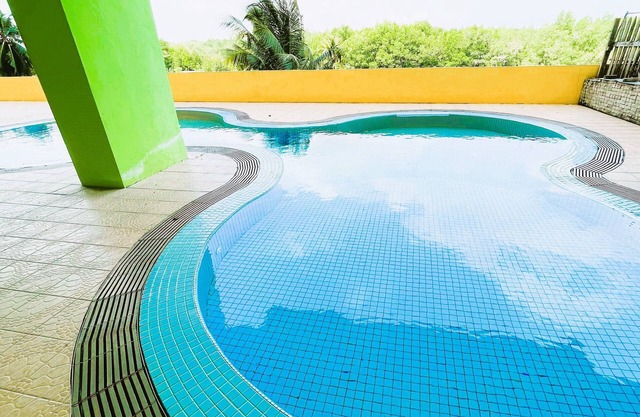 Dindings Pantai Desair Apartment By DPD