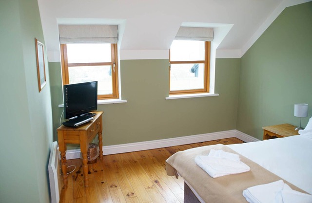 Dingle Courtyard Cottages 3 Bed Sleeps 6