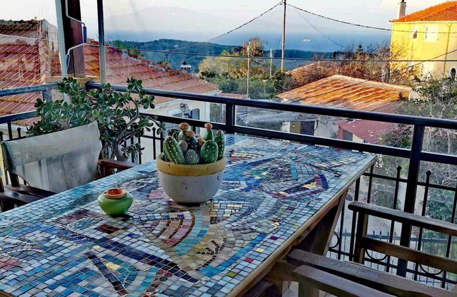 ¡la casa de Dionysia con terraza con vistas al mar!
