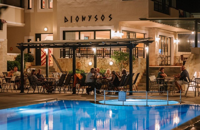 Dionysos Apartments and Studios