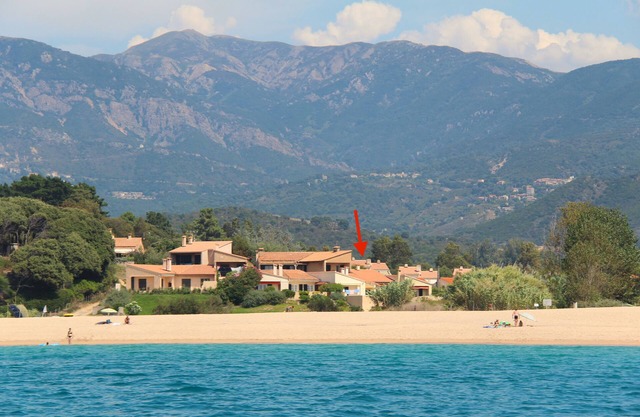 Magnífico apartamento, de 4 a 6 personas. Acceso directo a la playa, de 350 € a 980 € la semana.