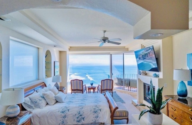 DIRECT OCEANFRONT TWIN CONDOS! 4,160ft tot Rent Entire 7TH Floor! K38 Surf Beach