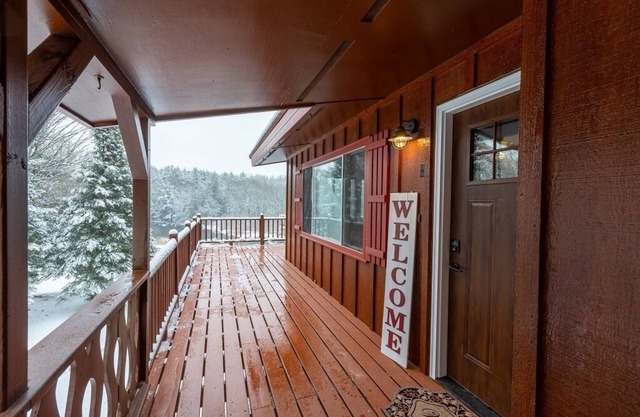 Justo al lado del sendero móvil de nieve le espera esta cabina de 3 dormitorios y 1 baño.