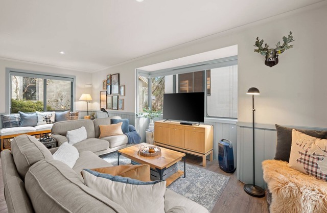 DISCO 4 - Cosy 2 bedroom stand-alone chalet
