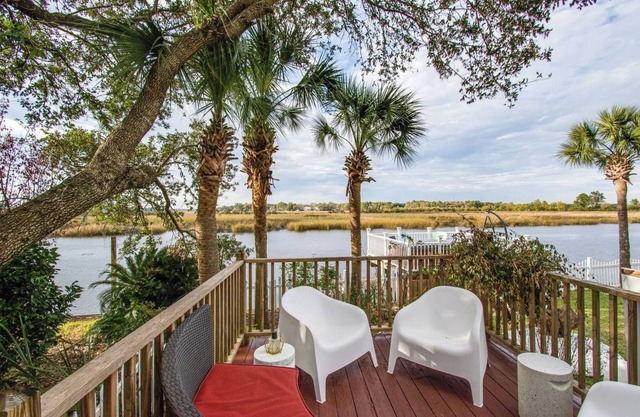 Waterfront Private Hot Tub Dock Fire Pit Deck AB