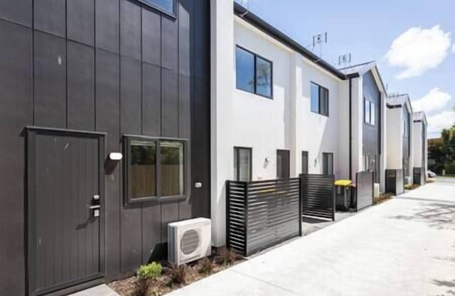 Discover a Brand New Apartment in Vibrant CHCH U1, Discover a Brand New Apartment in Vibrant CHCH