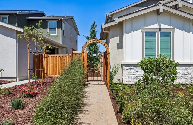 Discover a peaceful retreat tucked between Vacaville and Fairfield, California.