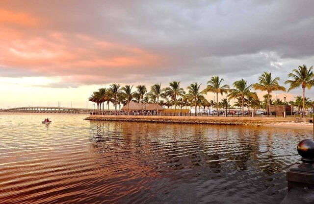 Discover Charlotte County Villa 5906 by 5 Star Holidays