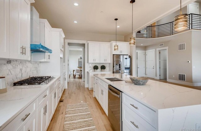 Discover Luxury & Serenity - 5 Bedroom Luxurious Mountain Retreat