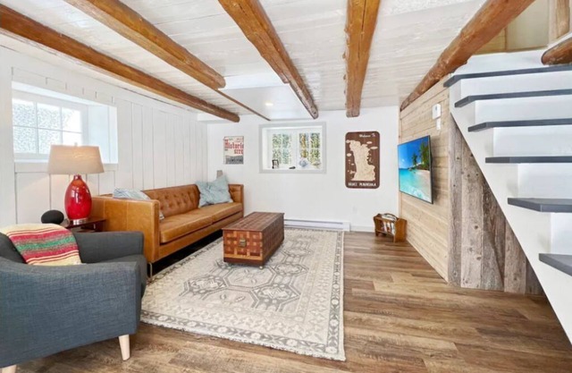 Discover our charming 1920s barn conversion, in the heart of the Bruce Peninsula