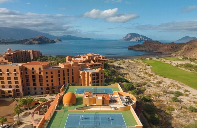 Discover Paradise in Loreto – Luxury Villa with Ocean Views and Unmatched Charm!