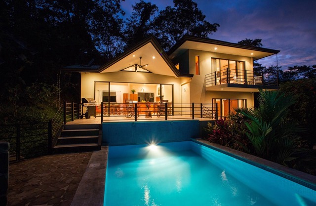 Descubre tu oasis privado y relajante en la jungla - Casa Gina