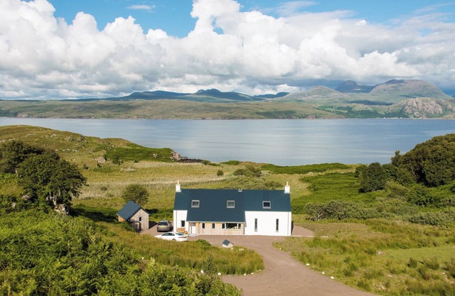 Alojamiento de 3 habitaciones en Fearnbeg, cerca de Applecross