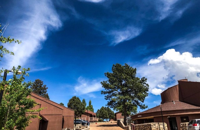 Discover the over 1 million acres of Lincoln National Park! Beautiful 2BDR condo