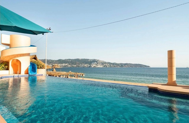 Disfruta de la comodidad y elegancia en el corazón de Acapulco