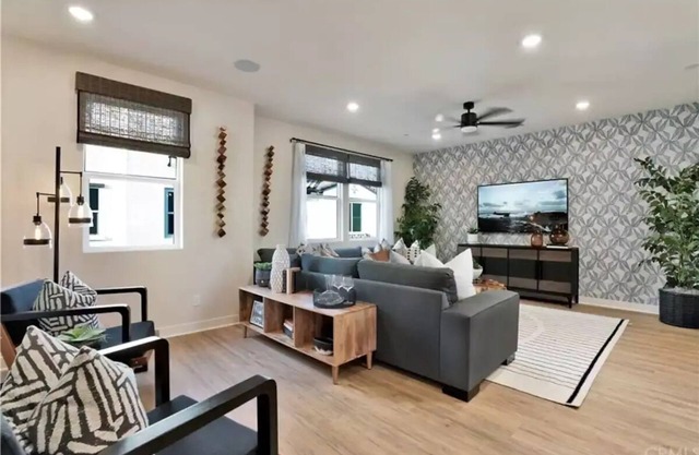 Disneyland Entire Upgraded Model Home 2021 built1,762SF