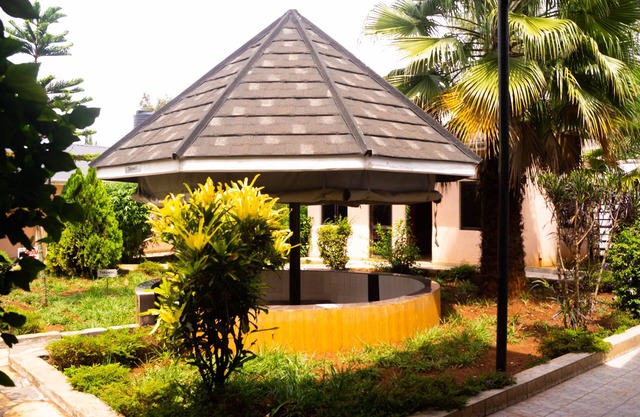 Distinction Gardens