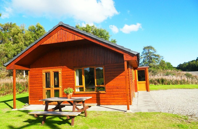 Divach Lodge @ Lochletter Lodges. A 3 bedroom lodges in beautiful Glen Urquhart.