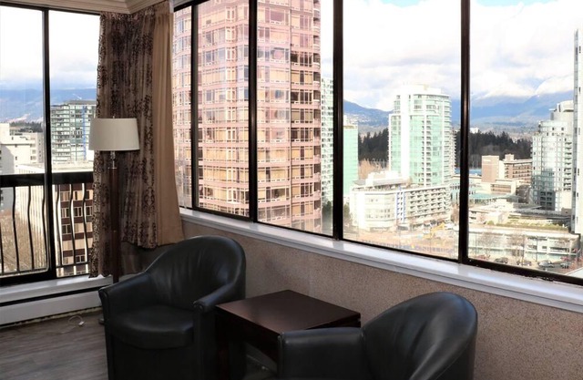 Divya Sutra Suites - One Bedroom Apartment with Harbour View!