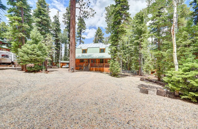 Dj's Duck Creek Village cabin